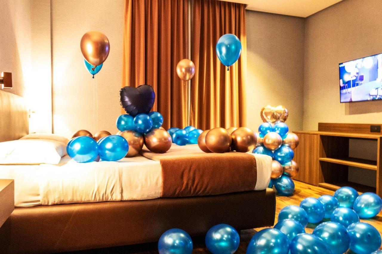 Hotel Orizzonte ラーゴ・パトリア エクステリア 写真